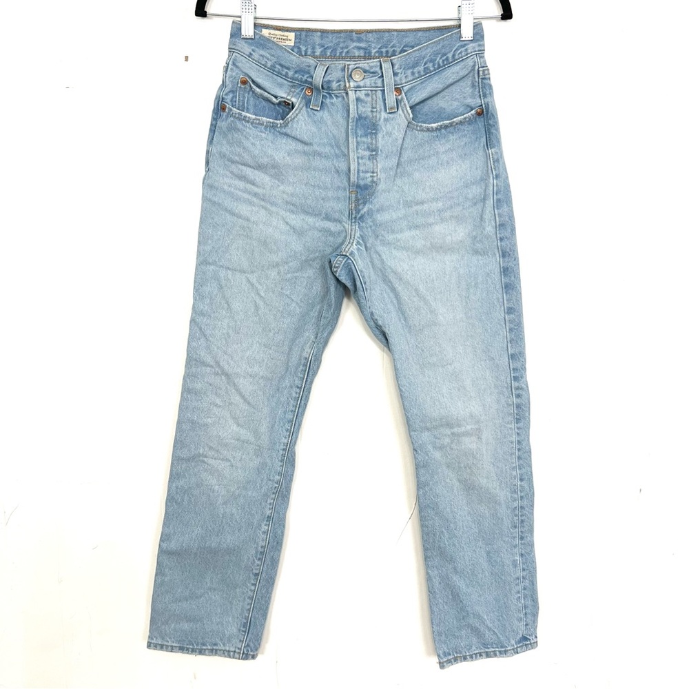 Levi’s 501 Jeans Size 26 2 W26 L28 Light Wash Button Fly